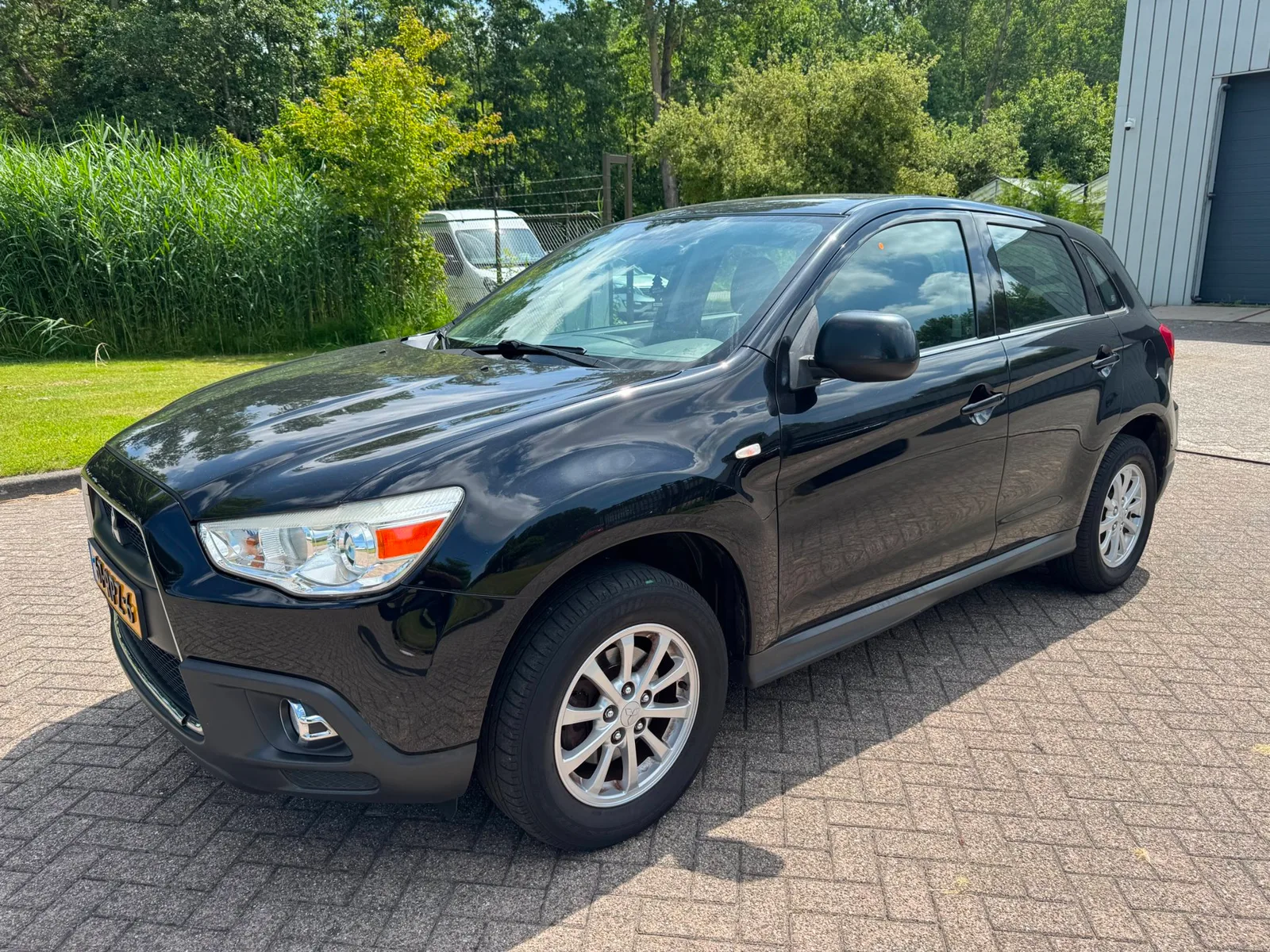 Mitsubishi ASX (2011) — foto 1