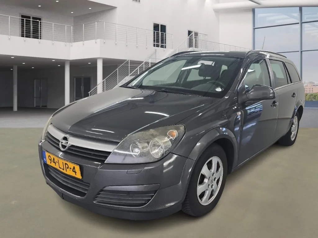 Opel Astra (2010) — foto 1