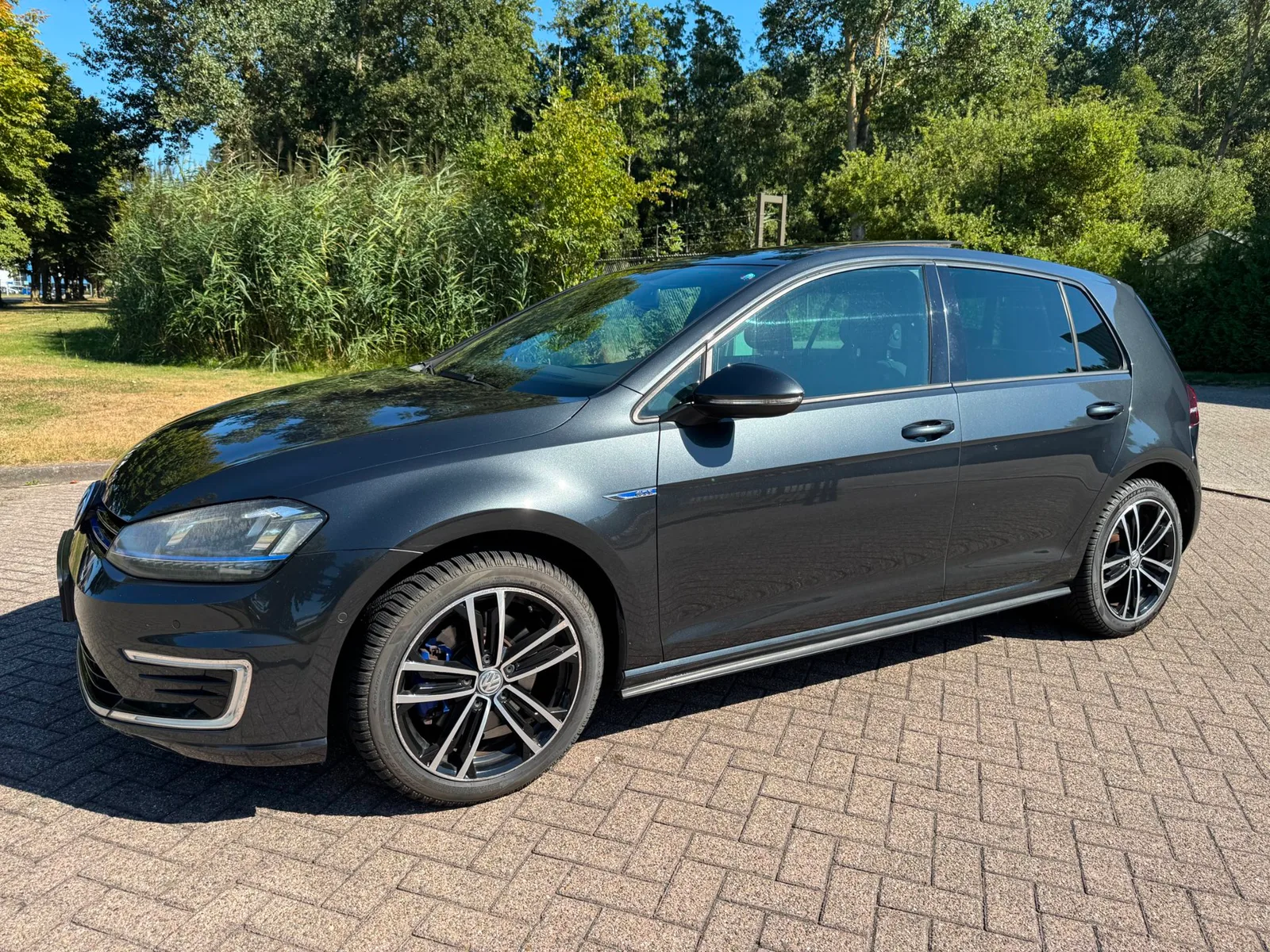 Volkswagen Golf (2015) — foto 1