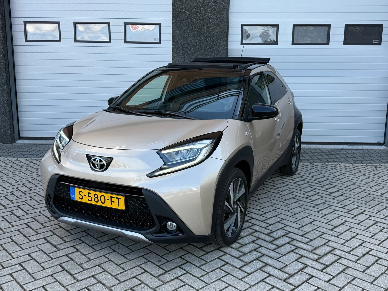 Toyota Aygo X (2023) — foto 1