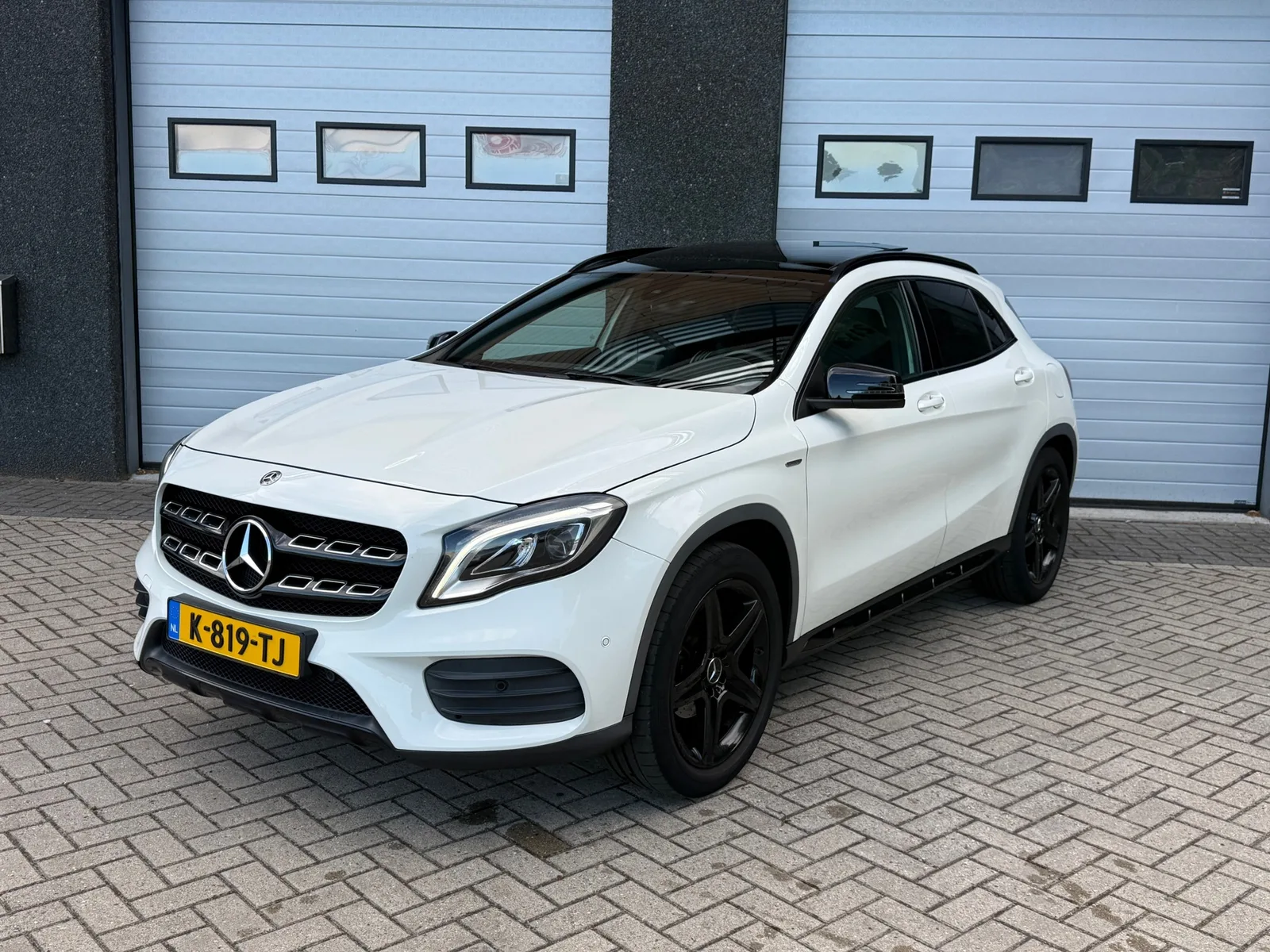 Mercedes-Benz GLA-Klasse (2017) — foto 1