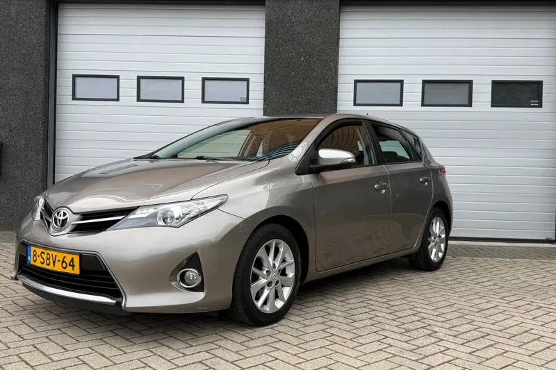Toyota Auris (2013)