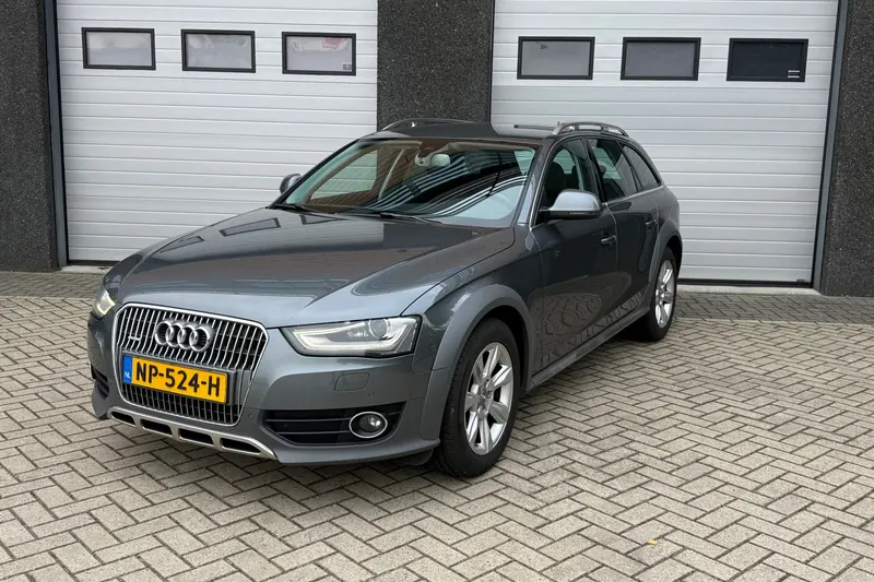 Audi A4 Allroad (2012)
