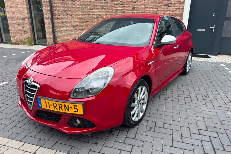 Alfa Romeo Giulietta (2011)