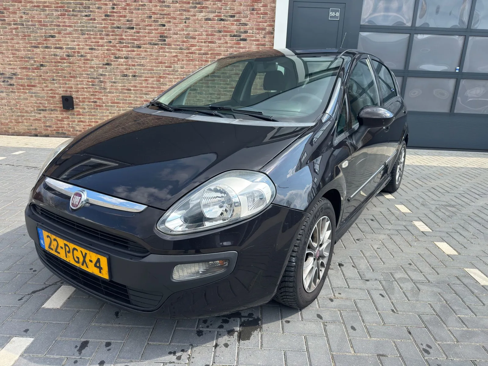 Fiat Punto (2011) — foto 1