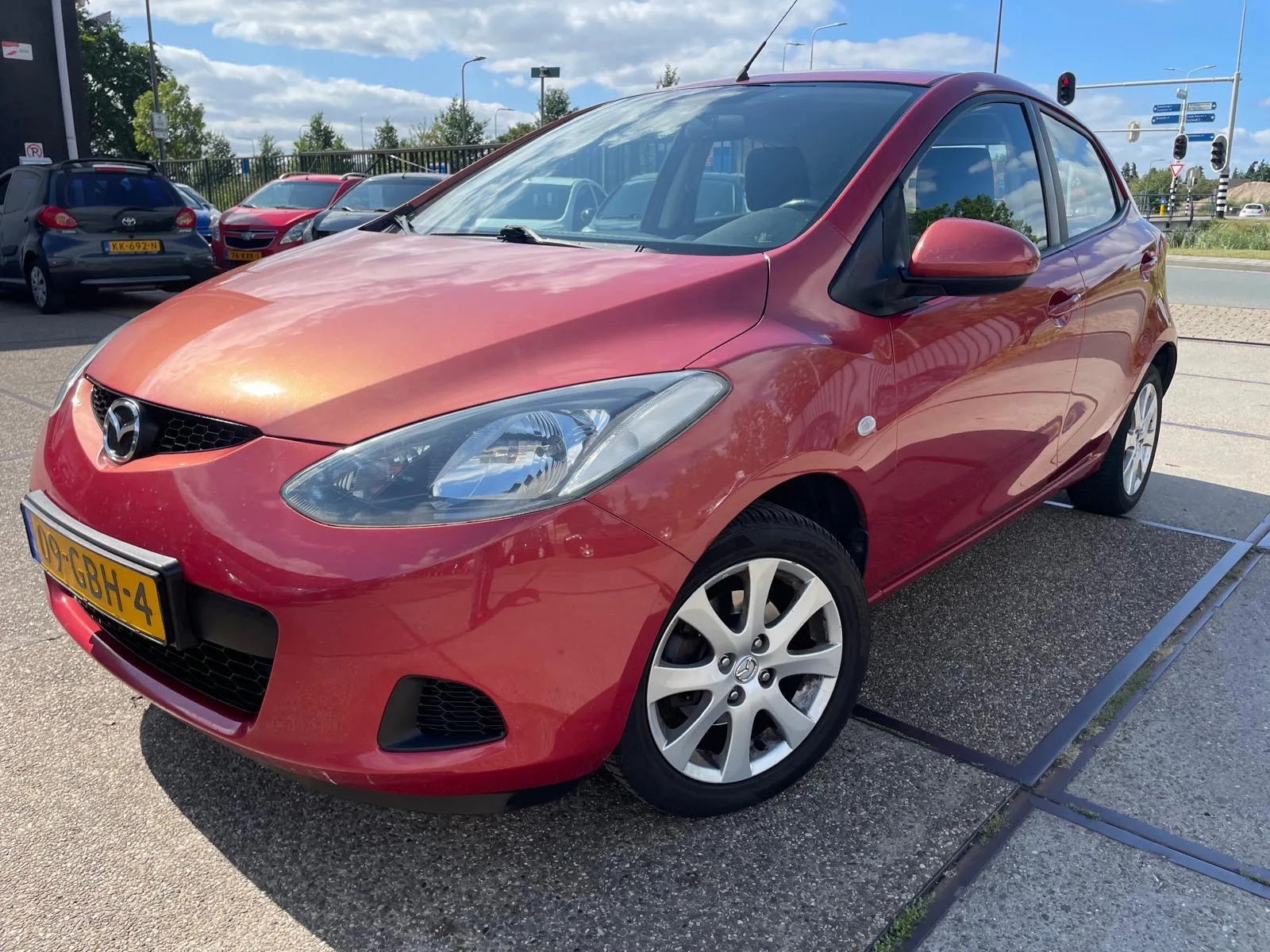 Mazda 2 (2008) — foto 1