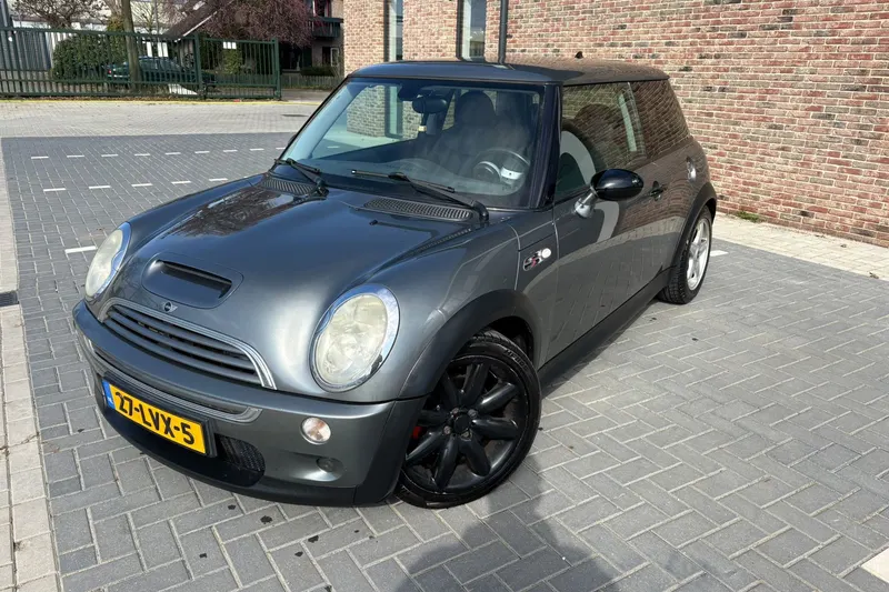 MINI Cooper S (2003)