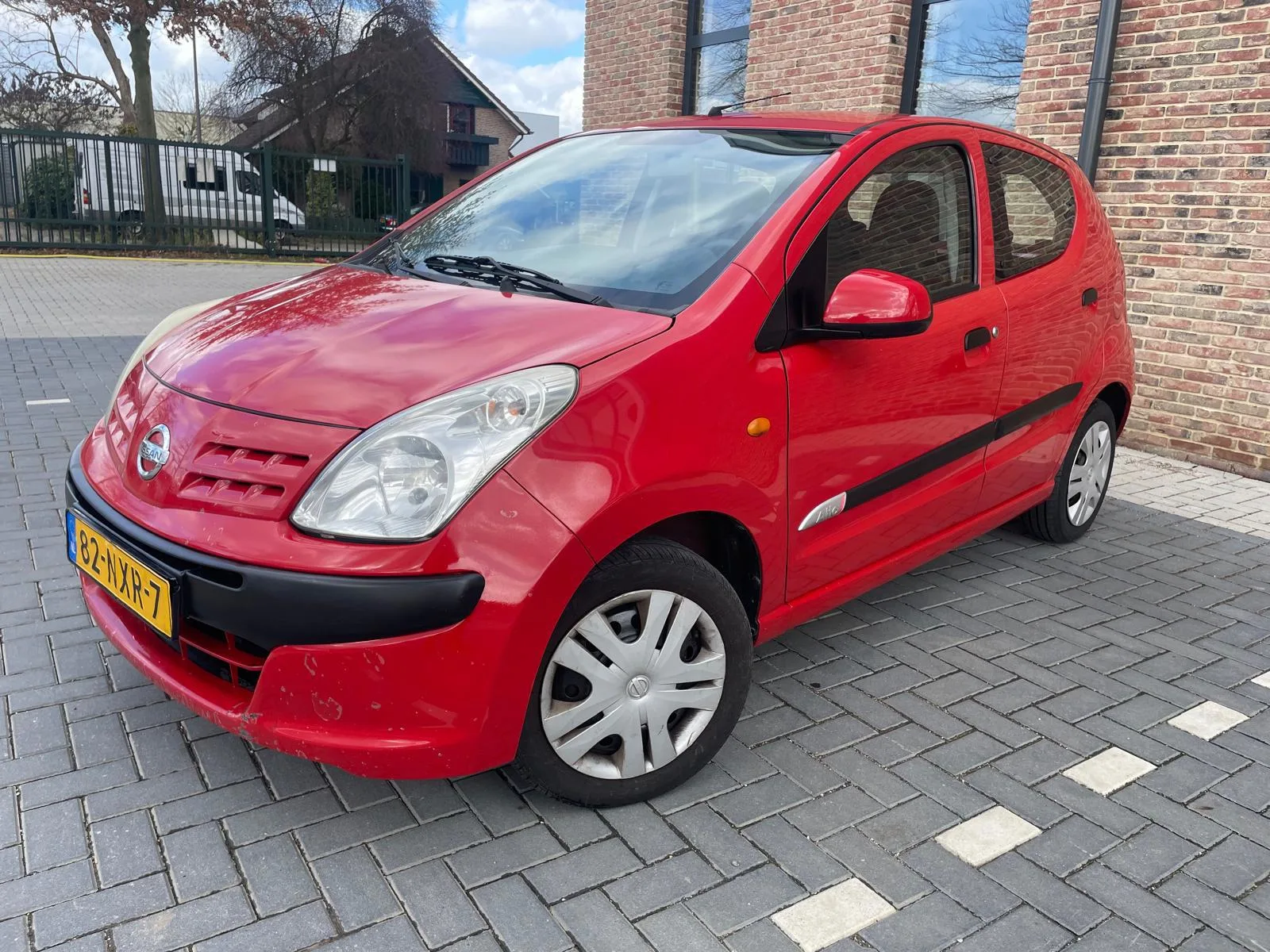 Nissan Pixo (2010) — foto 1