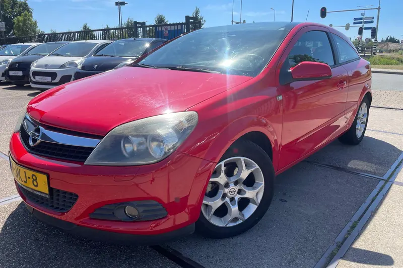 Opel Astra GTC (2007)