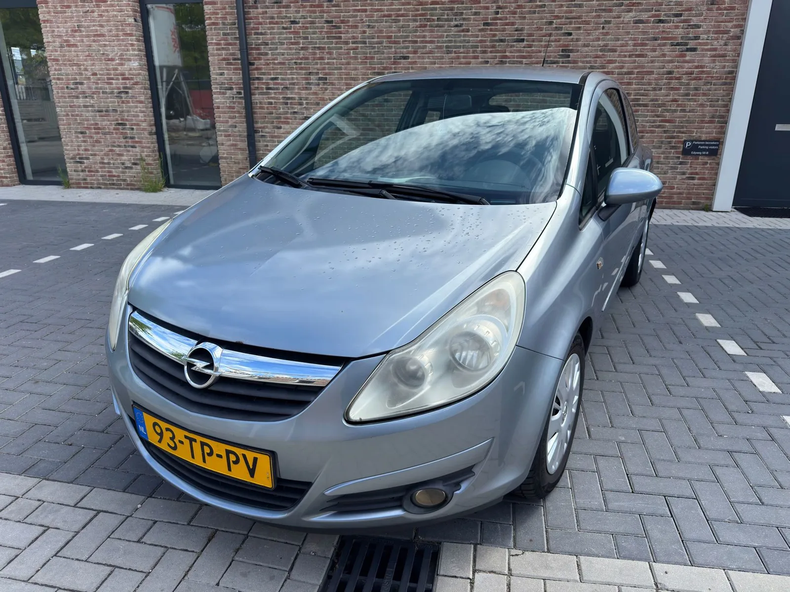 Opel Corsa (2006) — foto 1