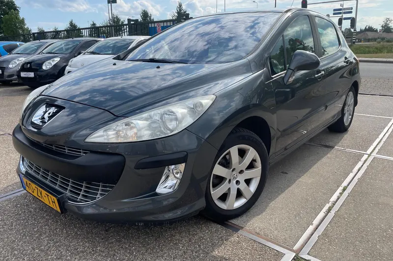 Peugeot 308 (2008)