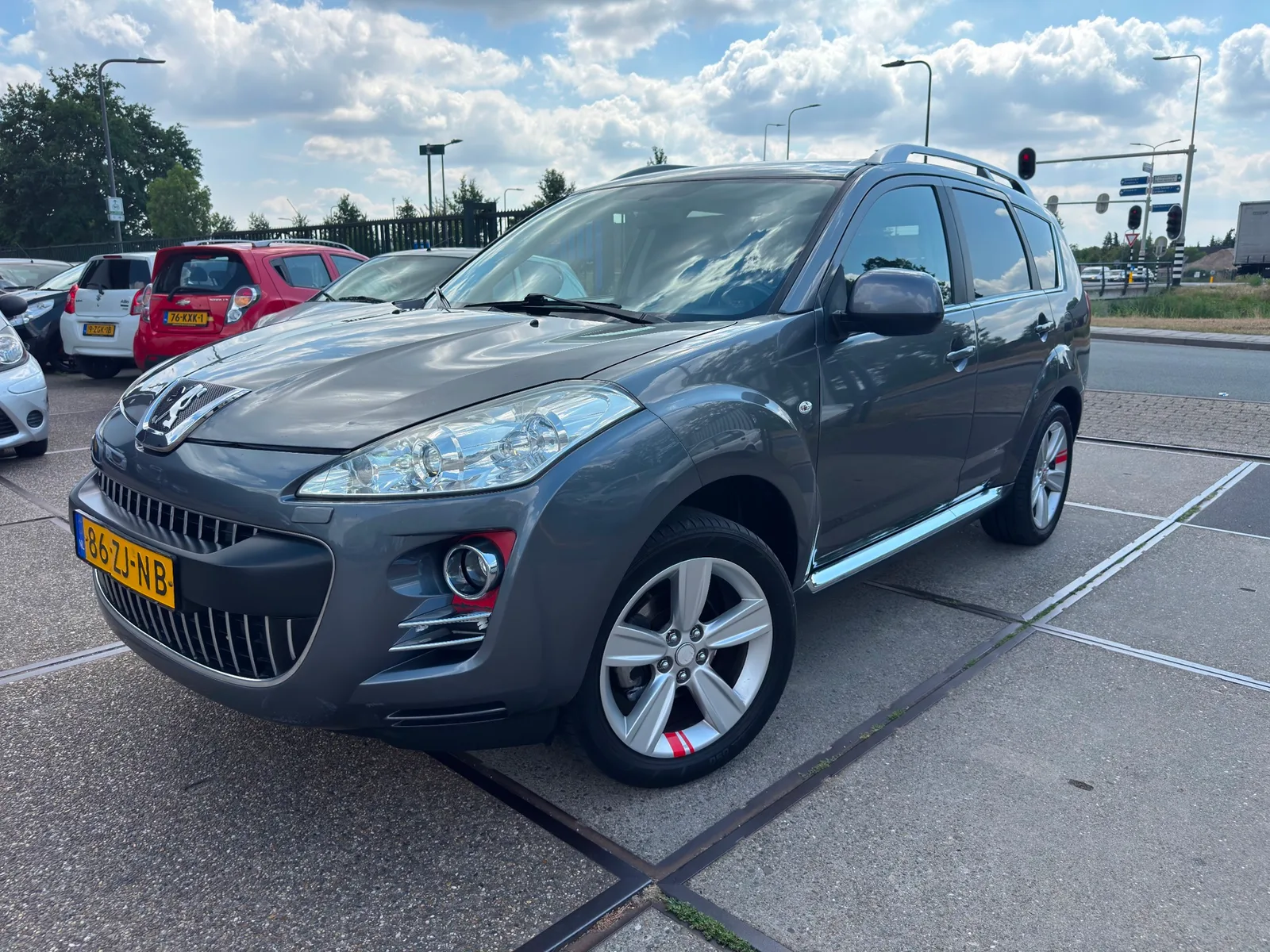 Peugeot 4007 (2008) — foto 1
