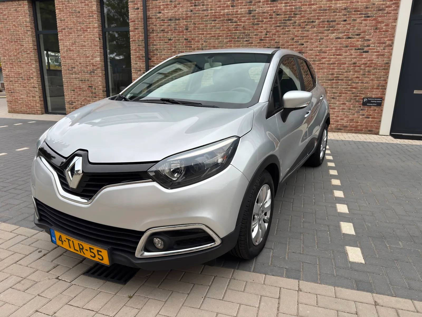 Renault Captur (2014) — foto 1