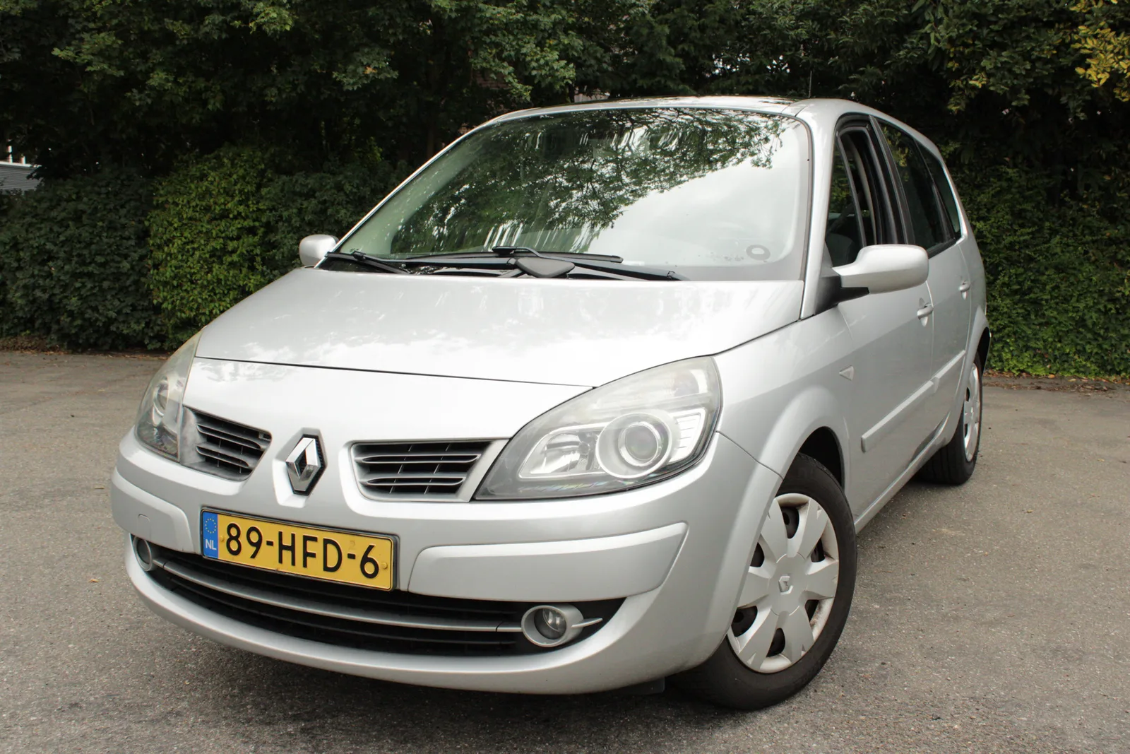 Renault Grand Scénic (2008) — foto 1