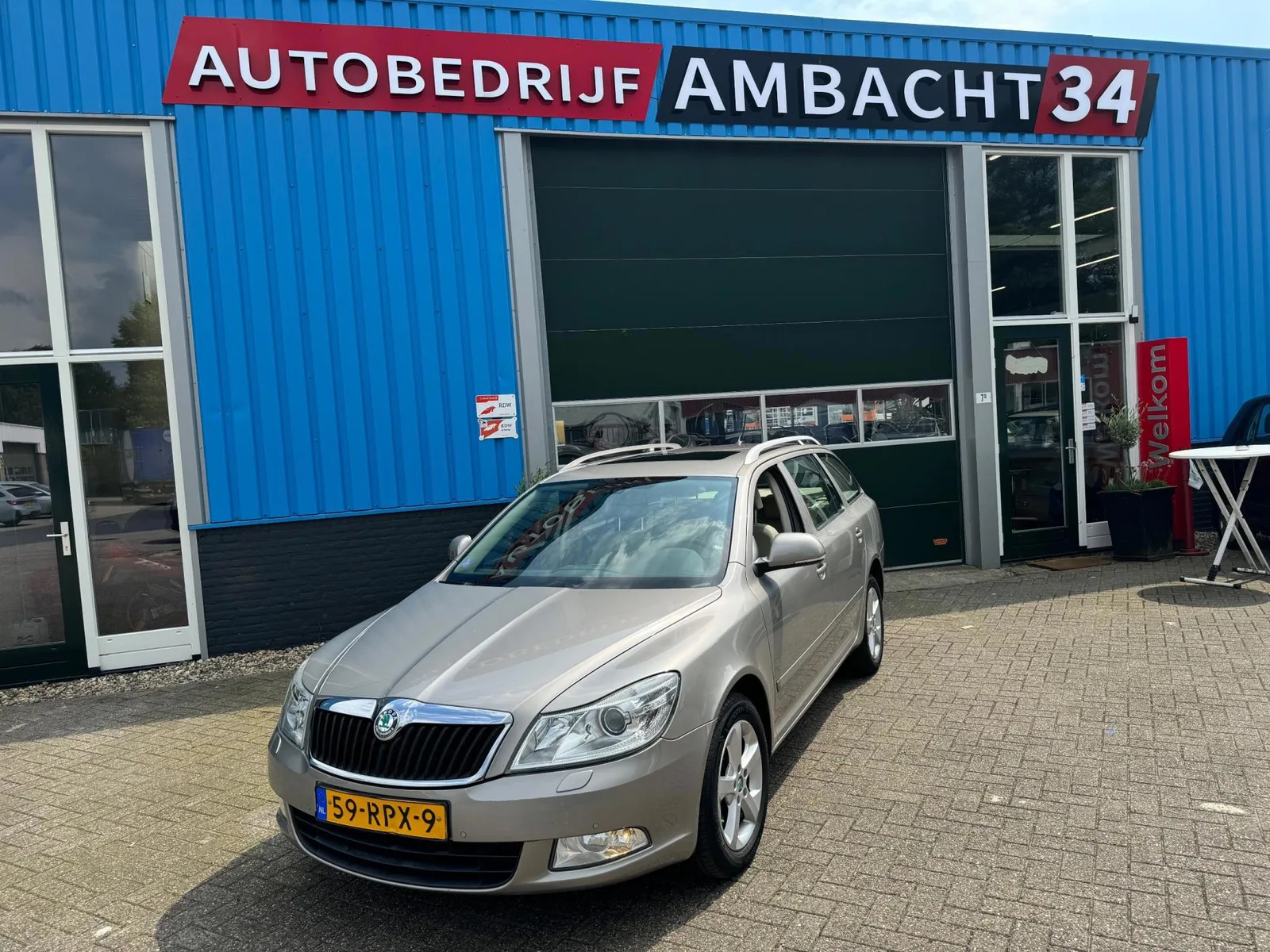 Škoda Octavia (2011) — foto 1