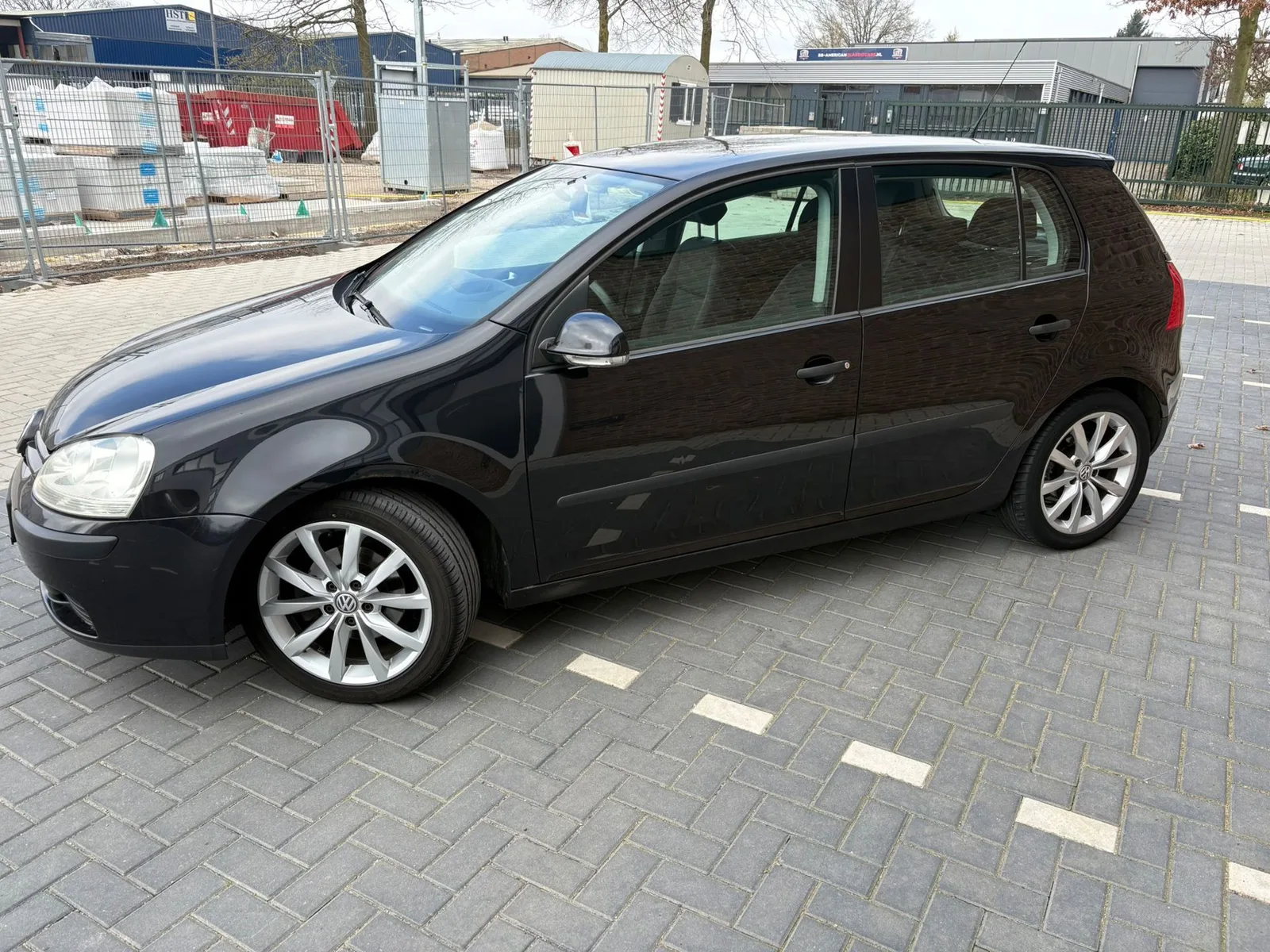 Volkswagen Golf (2005) — foto 1