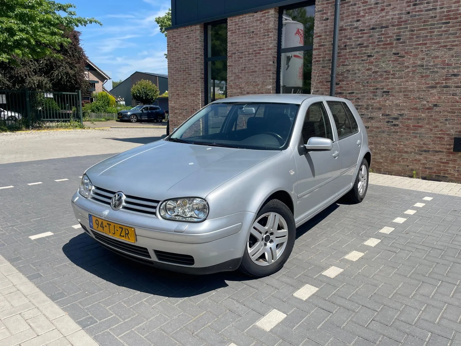 Volkswagen Golf (2002) — foto 1