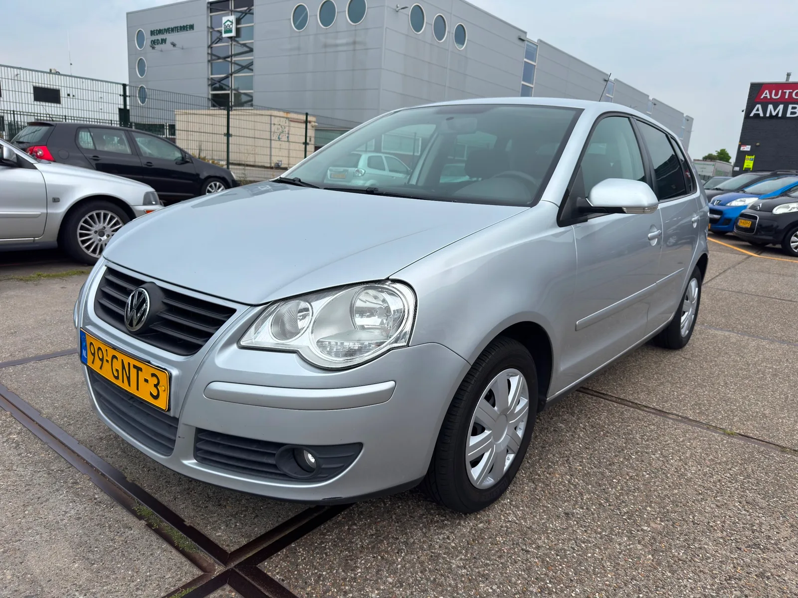 Volkswagen Polo (2008) — foto 1