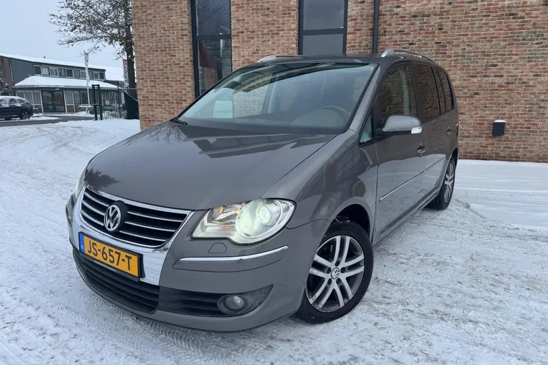 Volkswagen Touran (2008)