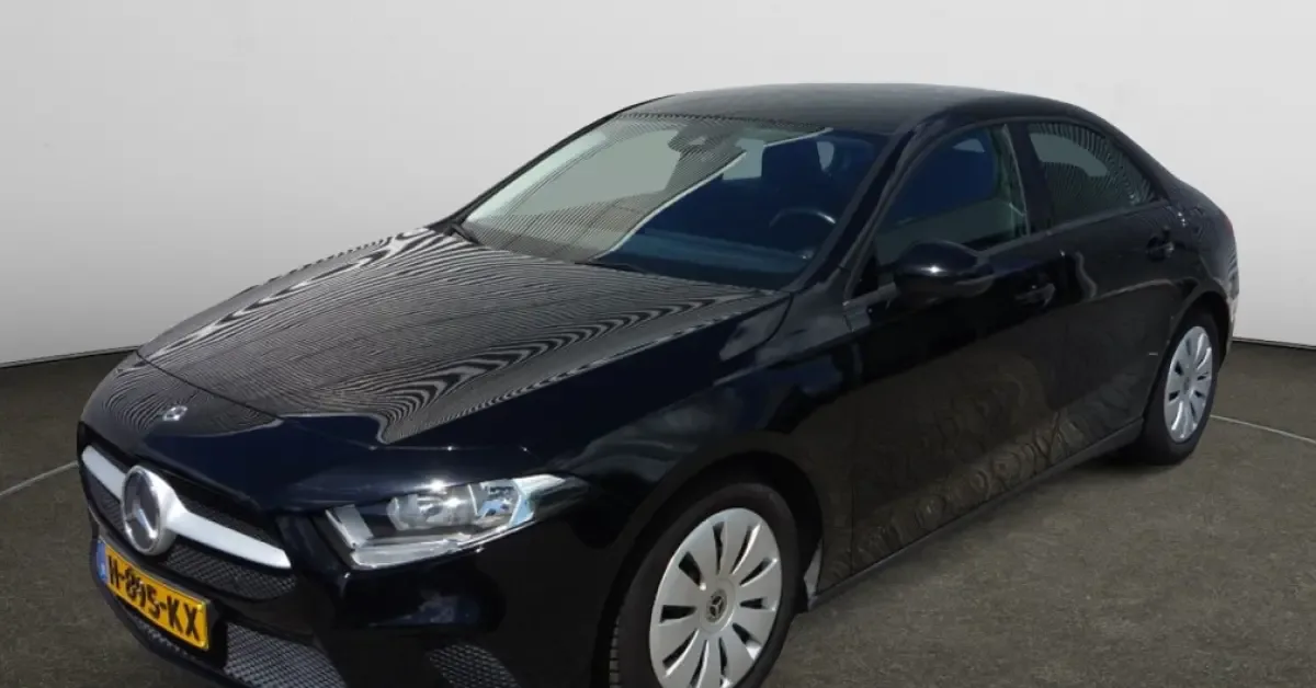 Mercedes-Benz A-Klasse (2020) — foto 1