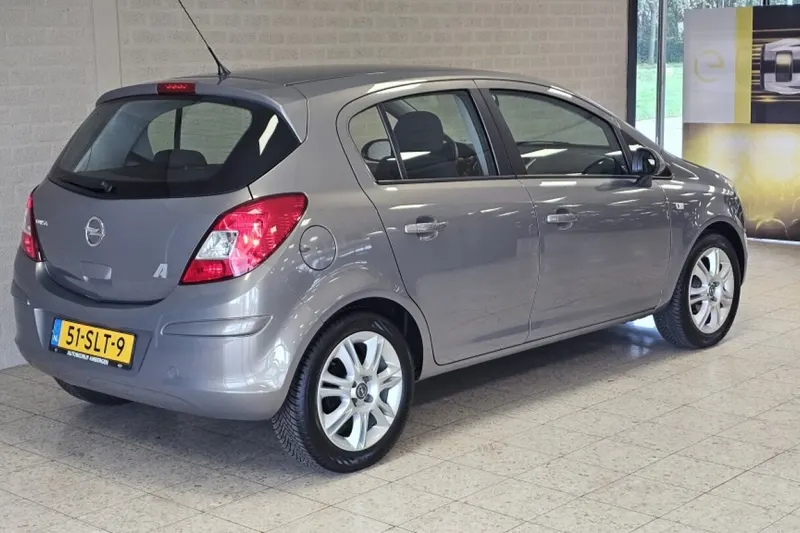 Opel Corsa (2011)