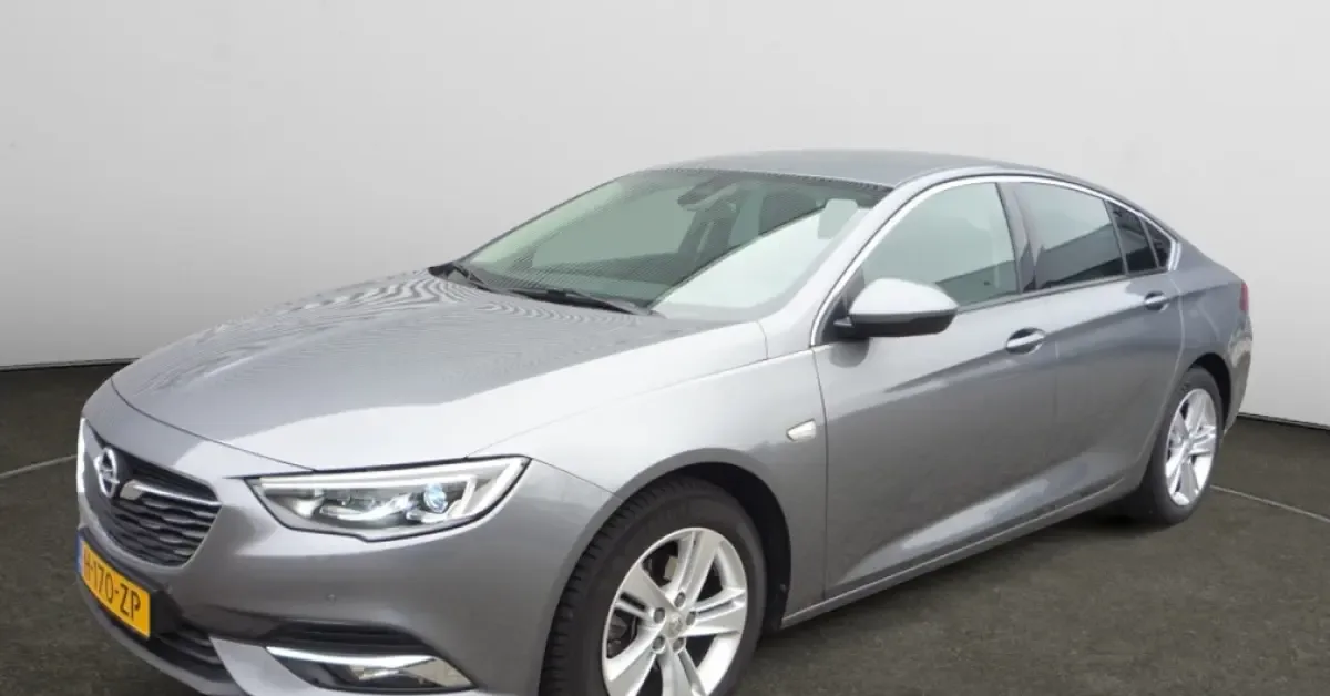 Opel Insignia (2020) — foto 1