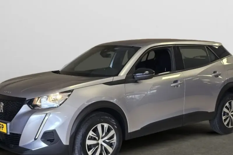 Peugeot 2008 (2023)