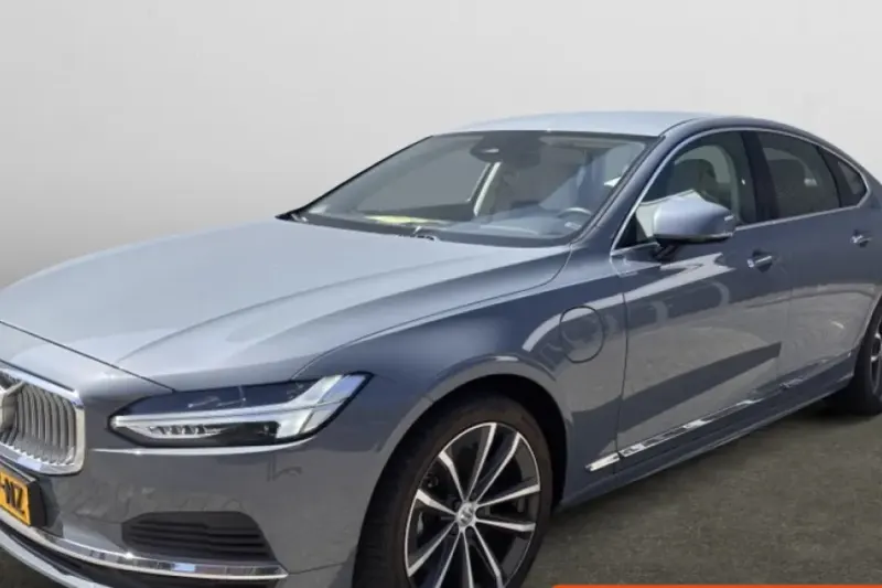 Volvo S90 (2022)
