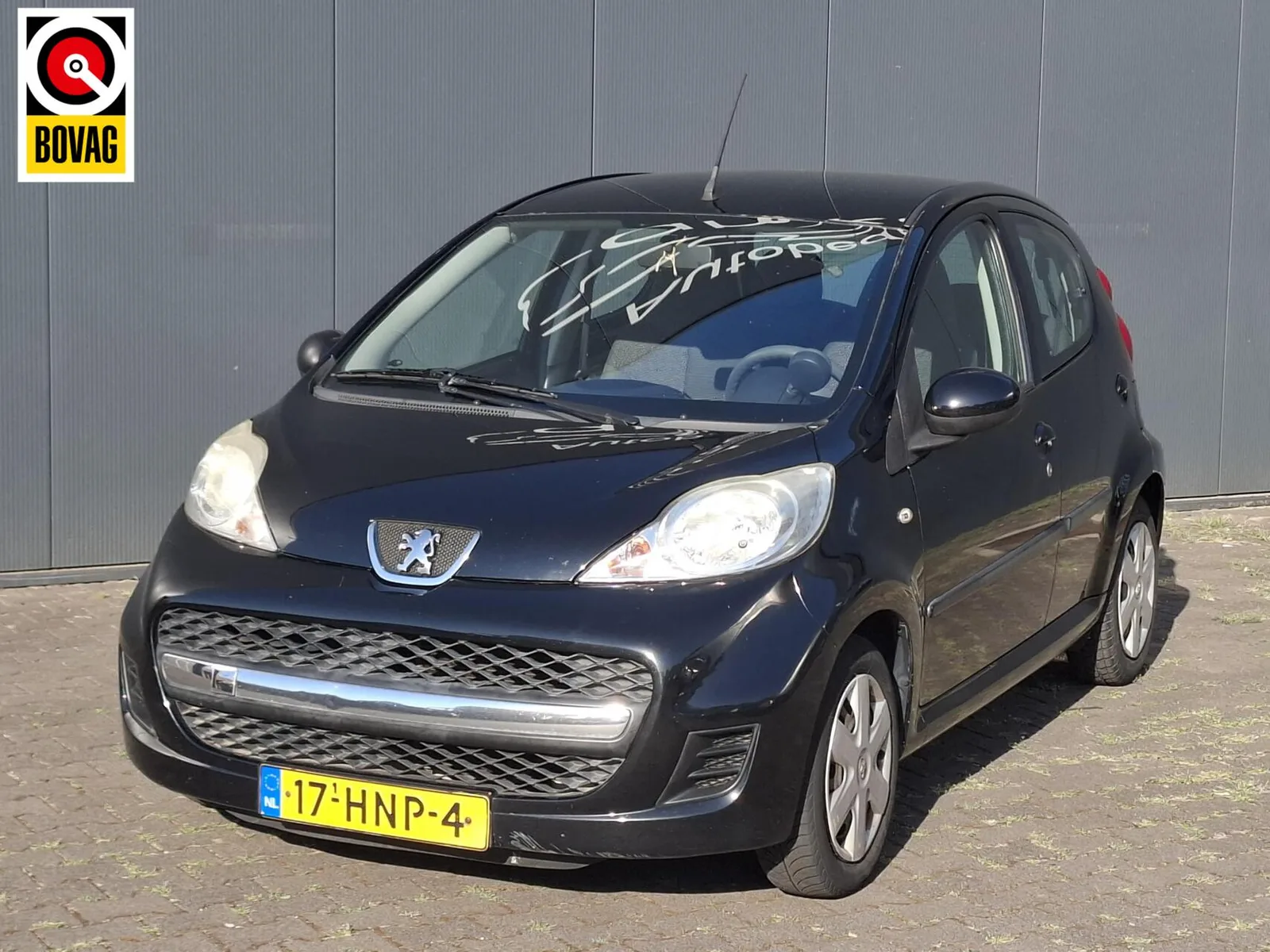 Peugeot 107 (2009) — foto 1