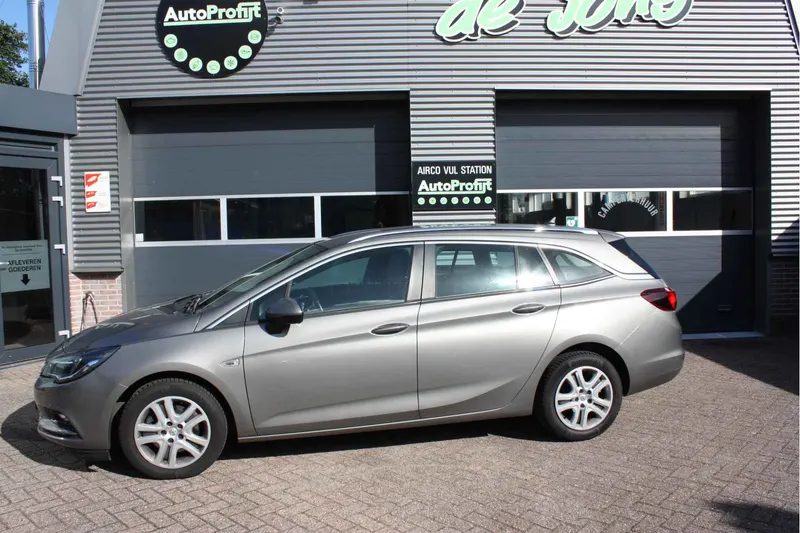 Opel Astra (2016)