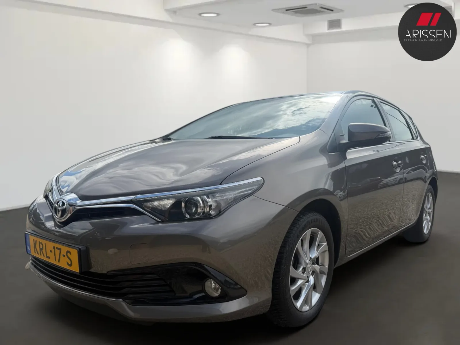 Toyota Auris (2016) — foto 1