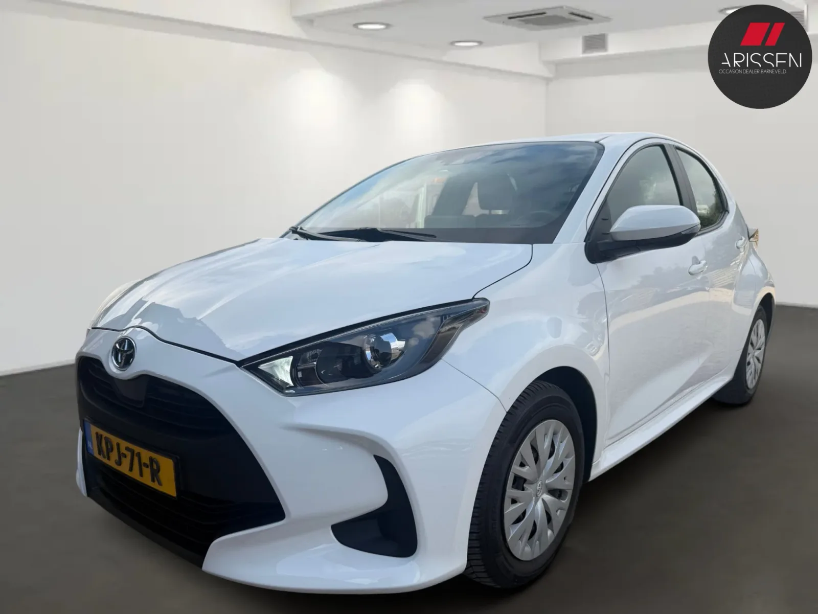Toyota Yaris (2020) — foto 1