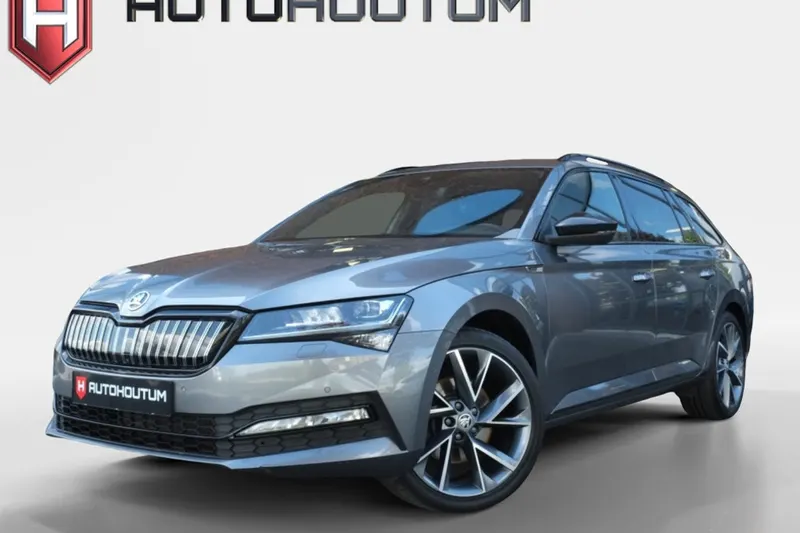Škoda Superb (2023)