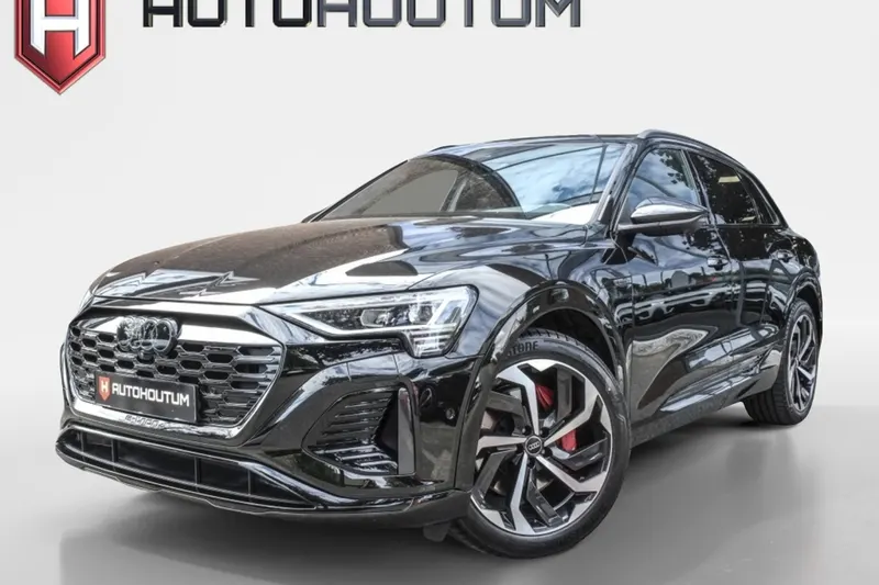 Audi Q8 e-tron (2023)