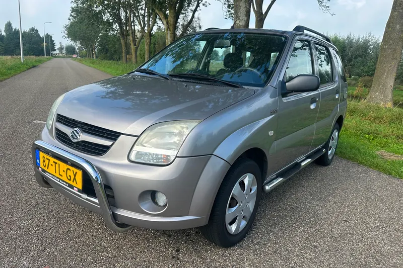 Suzuki Ignis (2003)