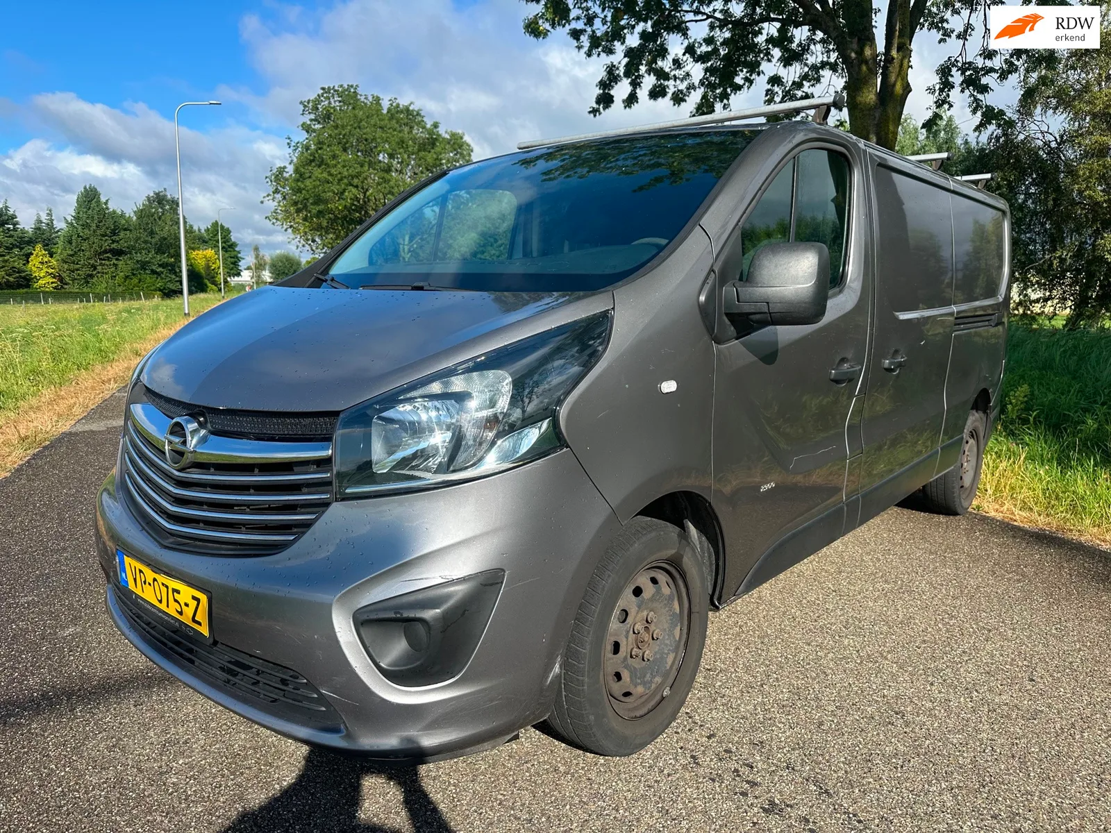 Opel Vivaro (2015) — foto 1