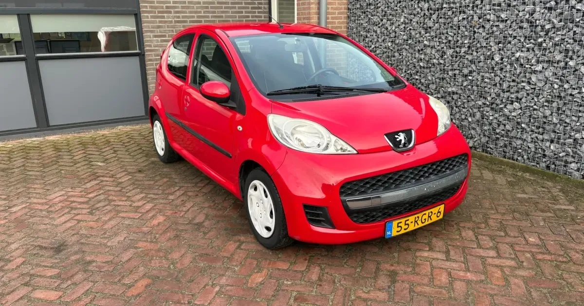 Peugeot 107 (2011) — foto 1