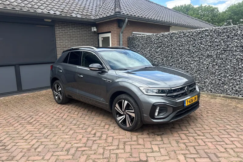 Volkswagen T-Roc (2023)