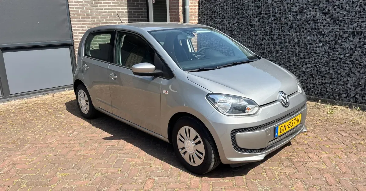 Volkswagen Up! (2015) — foto 1