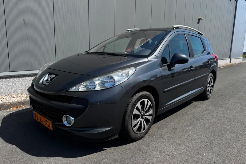 Peugeot 207 (2008)