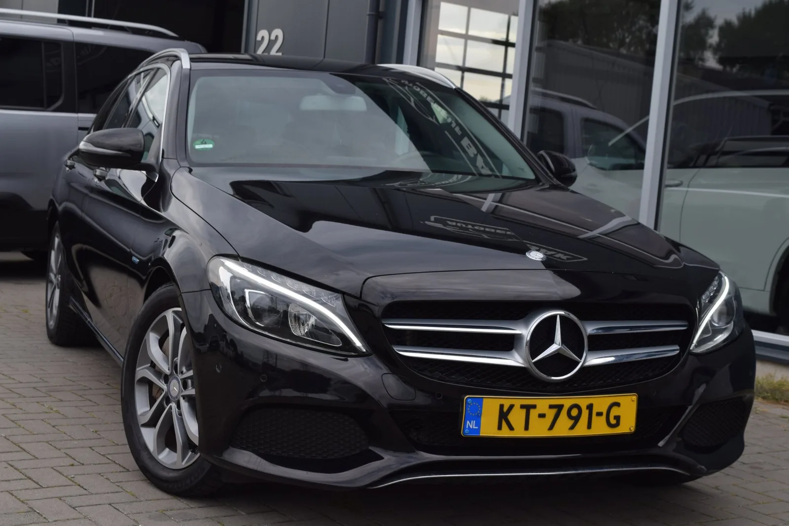 Mercedes-Benz C-Klasse (2016) — foto 1