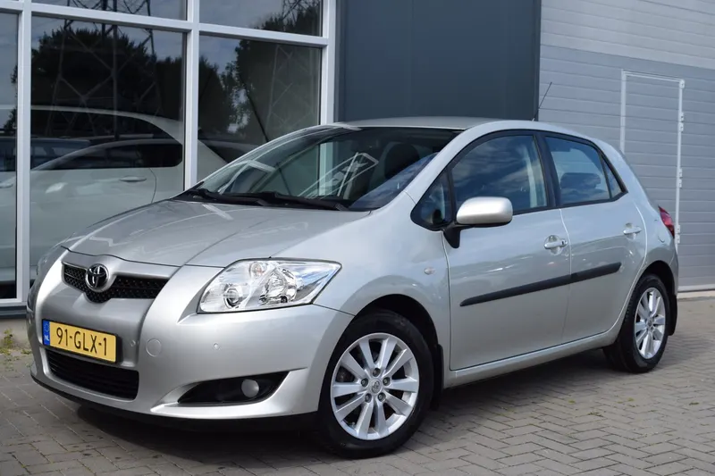 Toyota Auris (2008)