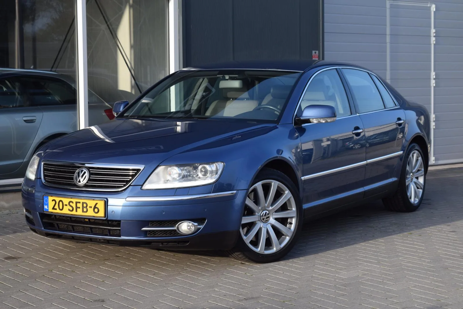 Volkswagen Phaeton (2007) — foto 1
