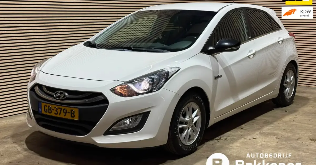Hyundai i30 (2015) — foto 1