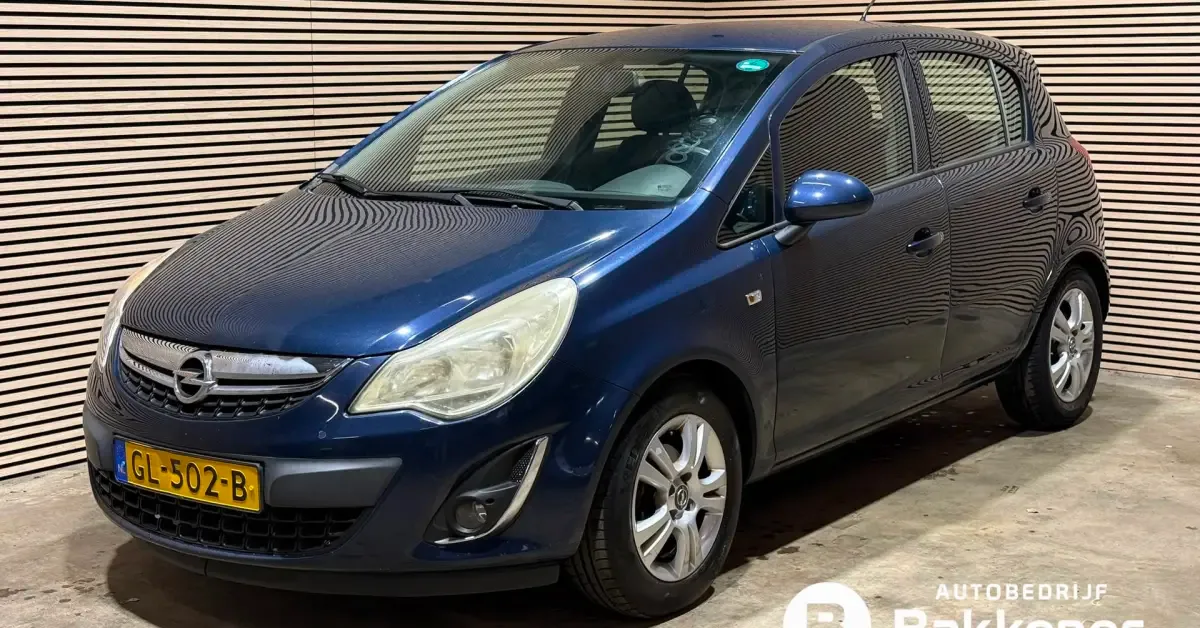 Opel Corsa (2012) — foto 1