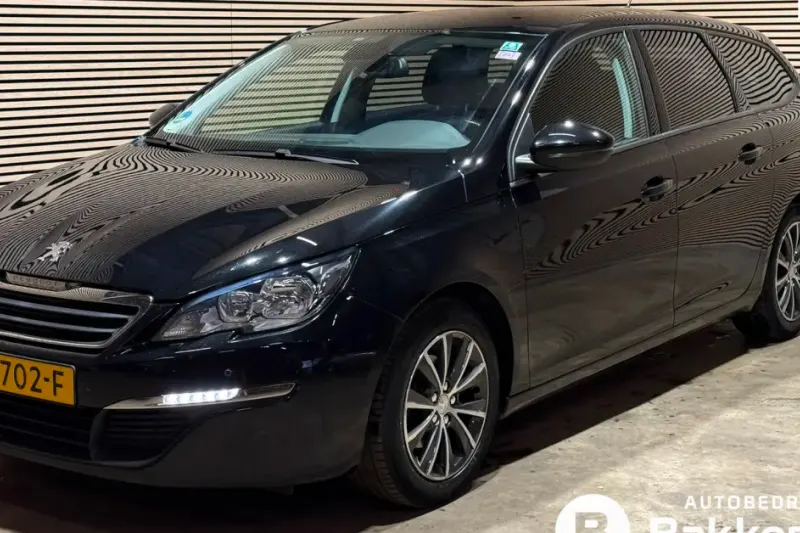 Peugeot 308 (2015)