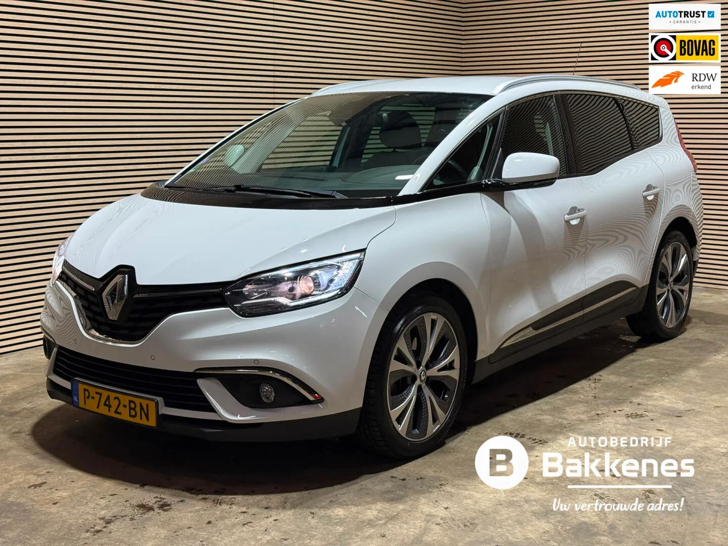 Renault Grand Scénic (2017) — foto 1