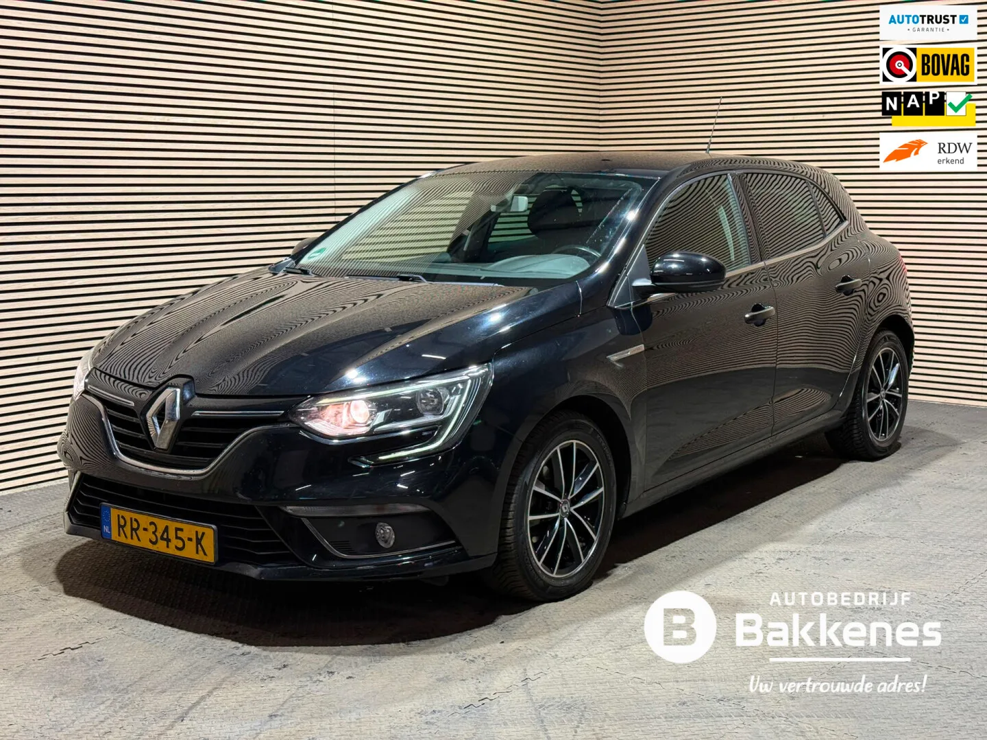 Renault Mégane (2018) — foto 1