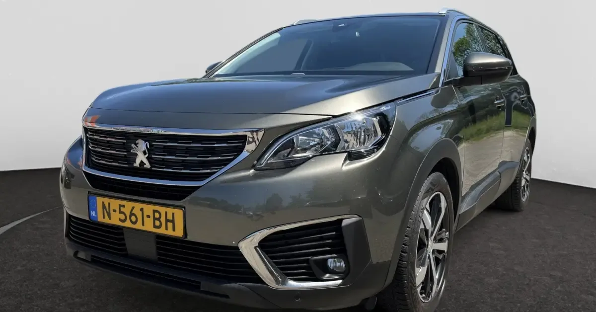Peugeot 5008 (2018) — foto 1