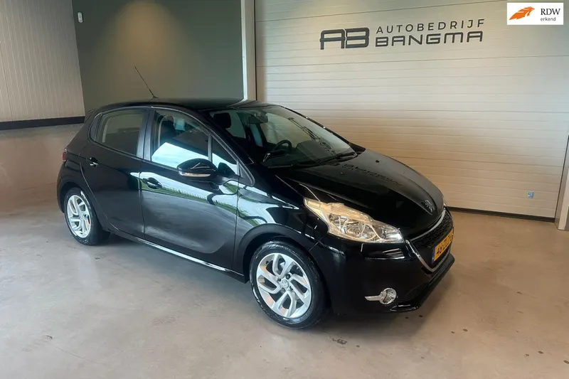Peugeot 208 (2013)